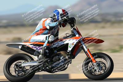 media/Jan-15-2026-Racers Edge (Thu) [[dfebeb70ab]]/3-B Group/Session 1 Turn 8/